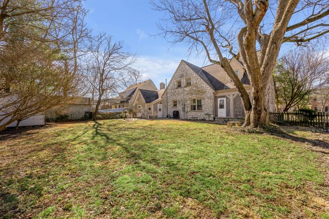 517 McCubbing Drive, Lexington, KY 40503