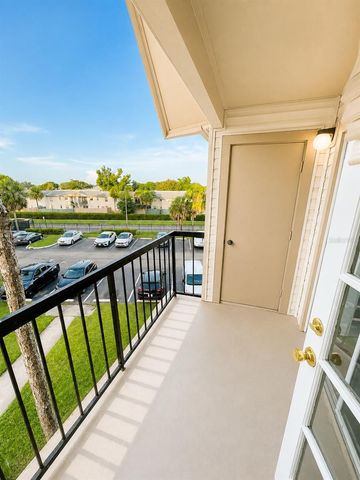 1908 LAKE ATRIUMS CIRCLE 9, Orlando, FL 32839