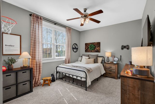 717B N Russell St, Portland, TN 37148