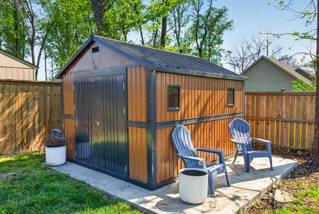 717B N Russell St, Portland, TN 37148