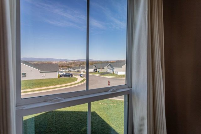 4504 FOUNTAINBRIDGE CT, Rockingham, VA 22801