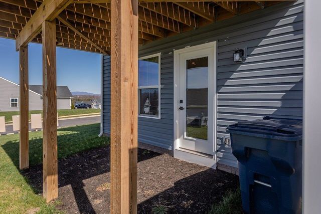 4504 FOUNTAINBRIDGE CT, Rockingham, VA 22801