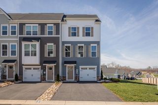 4504 FOUNTAINBRIDGE CT, Rockingham, VA 22801