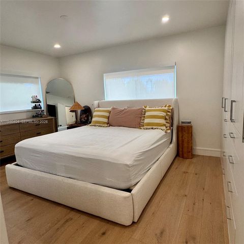 6365 SW 30th St, Miami, FL 33155