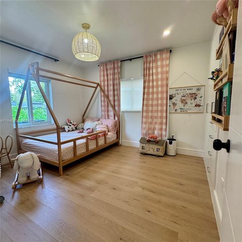 6365 SW 30th St, Miami, FL 33155