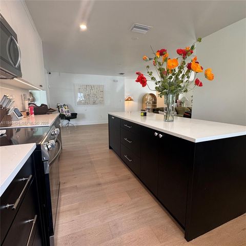 6365 SW 30th St, Miami, FL 33155