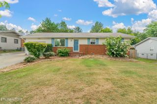 3523 Brookfield Lane, Maryville, TN 37803