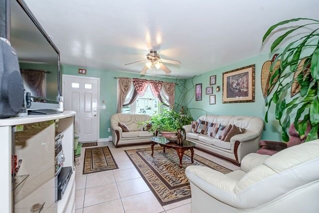 2 Andover Terrace 2, Lawrence, MA 01843