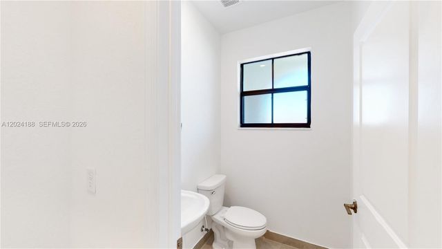 11815 SW 246 TER, Homestead, FL 33032