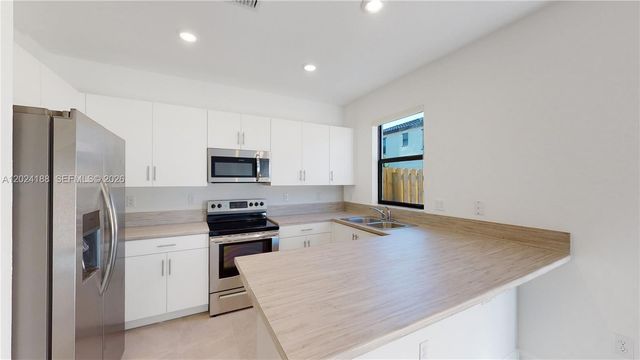 11815 SW 246 TER, Homestead, FL 33032