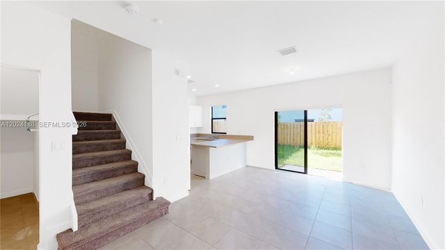 11815 SW 246 TER, Homestead, FL 33032