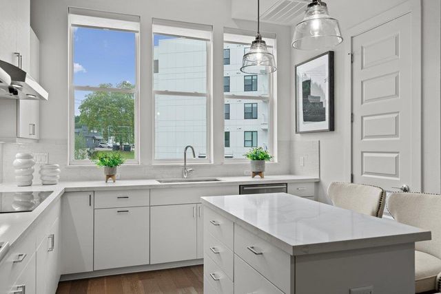 2505 Bluebonnet Ave 4, Austin, TX 78704
