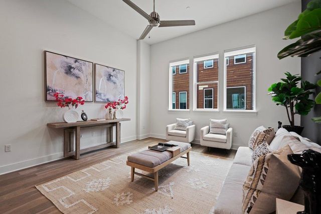 2505 Bluebonnet Ave 4, Austin, TX 78704