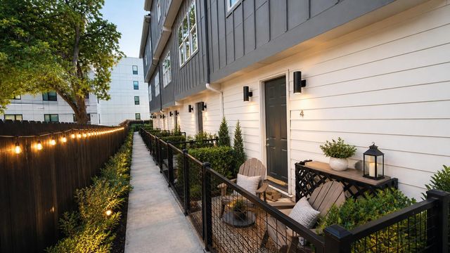 2505 Bluebonnet Ave 4, Austin, TX 78704