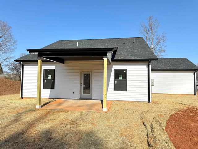 835 CAMPOBELLO GRAMLING SCHOOL Road, Campobello, SC 29322