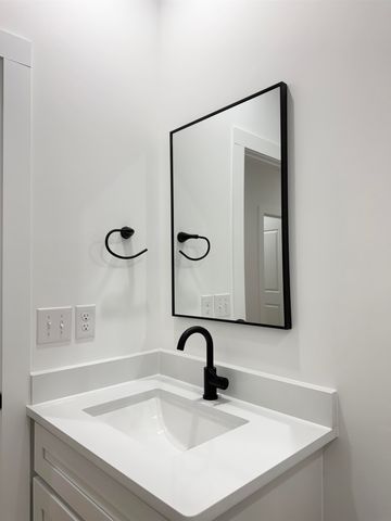 835 CAMPOBELLO GRAMLING SCHOOL Road, Campobello, SC 29322