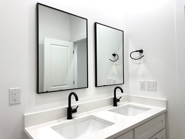 835 CAMPOBELLO GRAMLING SCHOOL Road, Campobello, SC 29322