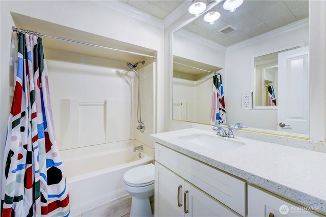 1048 S Director Street, Seattle, WA 98108