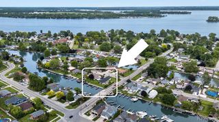 29886 Pointe Drive, Rockwood, MI 48173