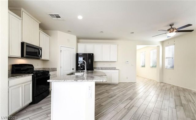 7616 Eastham Bay Avenue, Las Vegas, NV 89179