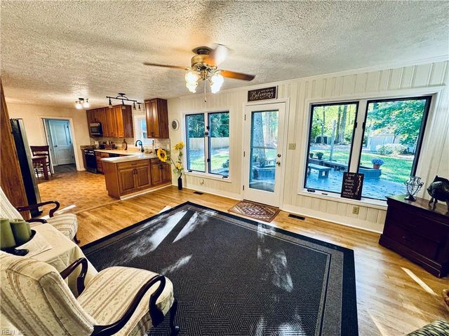 214 Milstead RD, Newport News, VA 23606