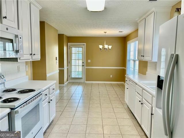 2703 Regal Circle, Conyers, GA 30012