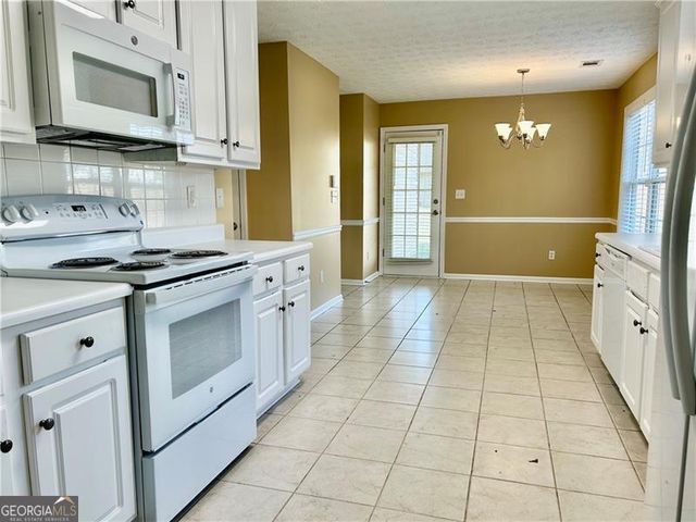2703 Regal Circle, Conyers, GA 30012