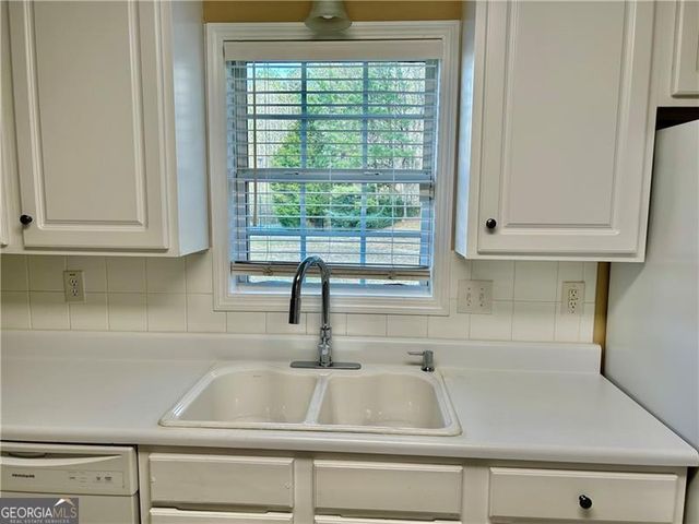 2703 Regal Circle, Conyers, GA 30012