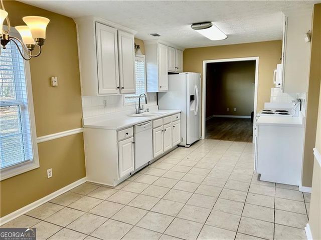 2703 Regal Circle, Conyers, GA 30012