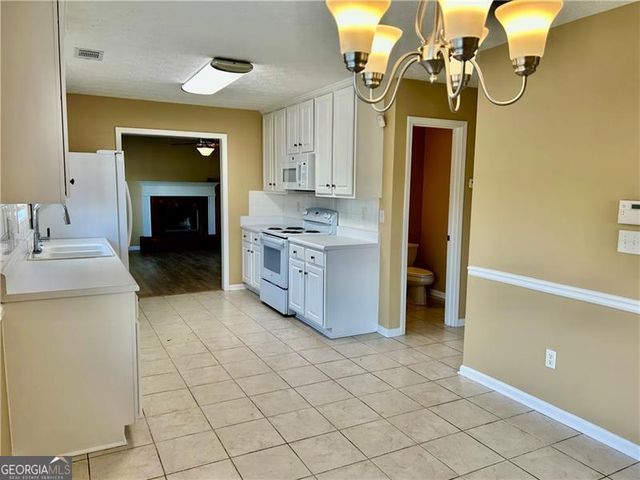 2703 Regal Circle, Conyers, GA 30012