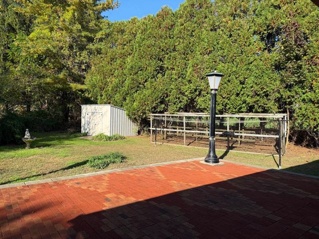 7 Fallon Dr, Westport, MA 02790