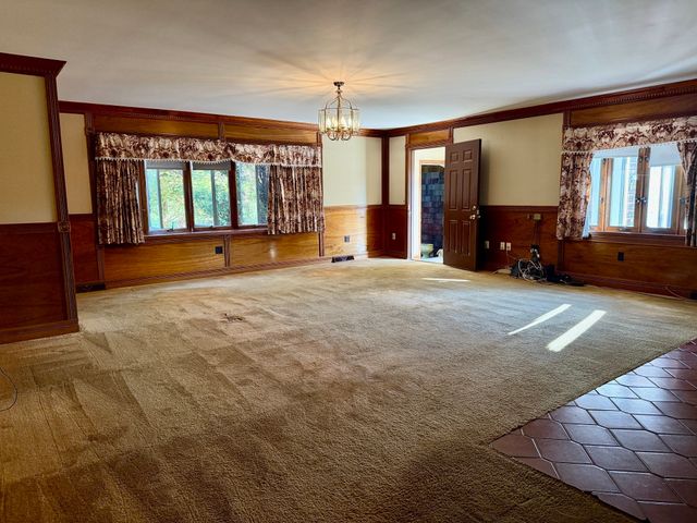 7 Fallon Dr, Westport, MA 02790