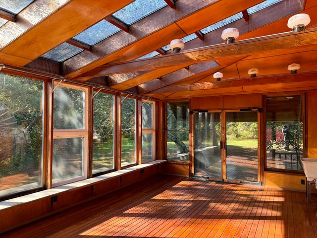 7 Fallon Dr, Westport, MA 02790