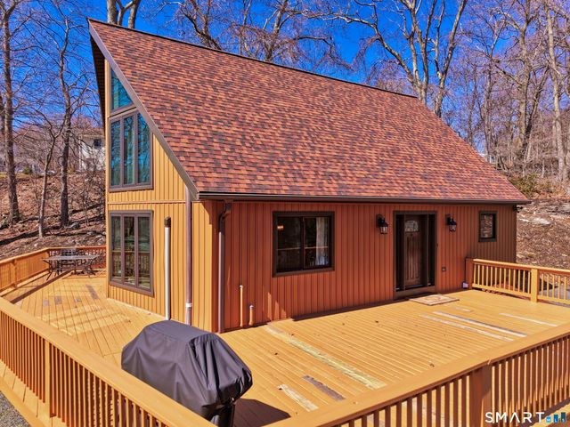 14 Williams Court, Wolcott, CT 06716