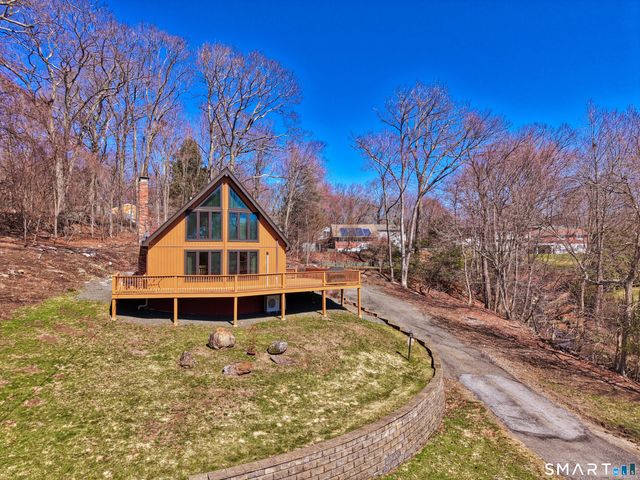 14 Williams Court, Wolcott, CT 06716