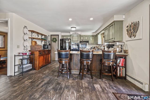 14 Williams Court, Wolcott, CT 06716