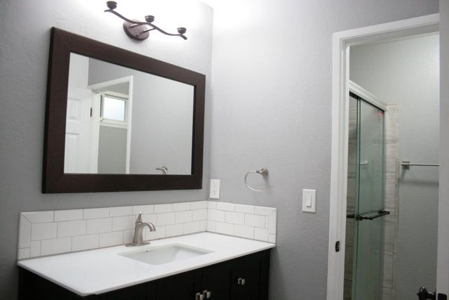 3657 Astral Dr, Sacramento, CA 95827