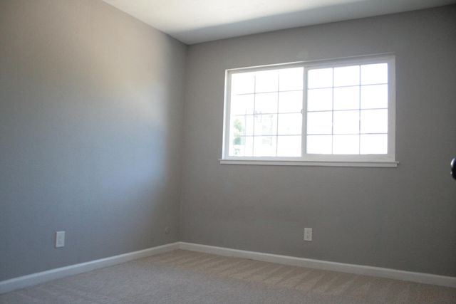 3657 Astral Dr, Sacramento, CA 95827