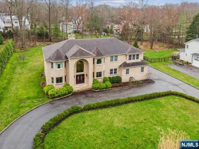 324 Lake Street, Upper Saddle River, NJ 07458