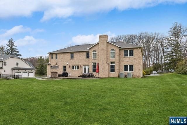 324 Lake Street, Upper Saddle River, NJ 07458