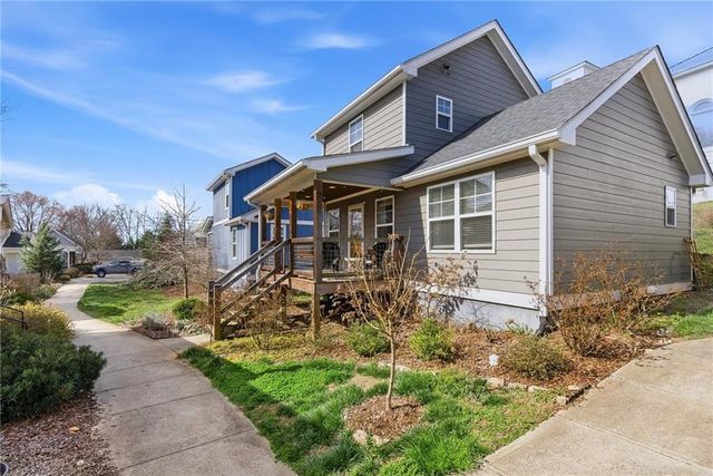 318 Cottage Court, Ball Ground, GA 30107