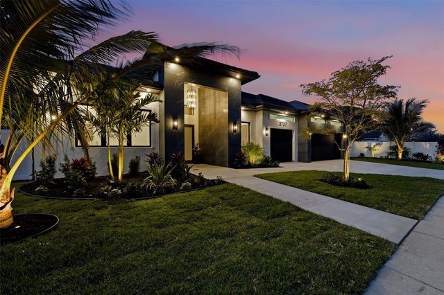 2727 WALDEMERE STREET, Sarasota, FL 34239