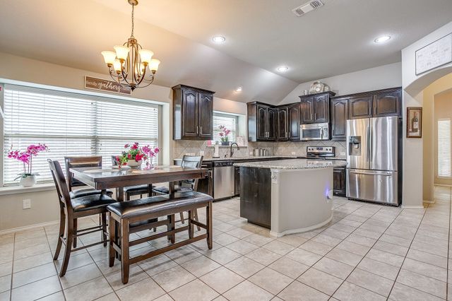 11829 Hassop Lane, Burleson, TX 76028