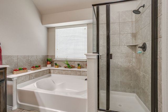 11829 Hassop Lane, Burleson, TX 76028