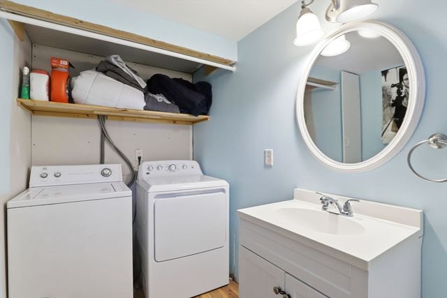 1661 State Rd, Plymouth, MA 02360