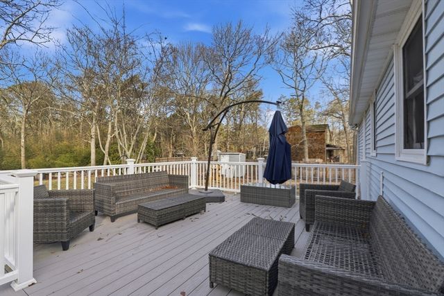 1661 State Rd, Plymouth, MA 02360