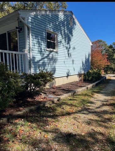 1661 State Rd, Plymouth, MA 02360