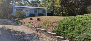 1661 State Rd, Plymouth, MA 02360