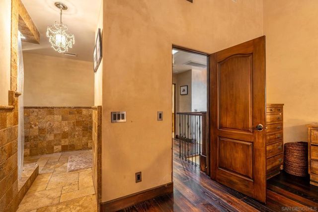 175 Maple Ave 4, Carlsbad, CA 92008