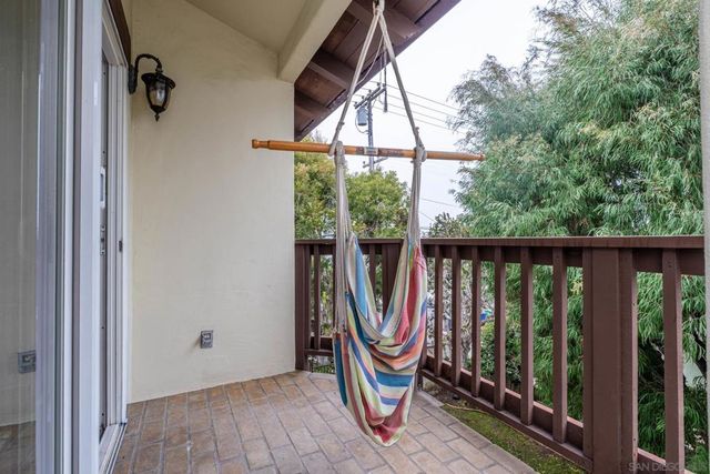 175 Maple Ave 4, Carlsbad, CA 92008